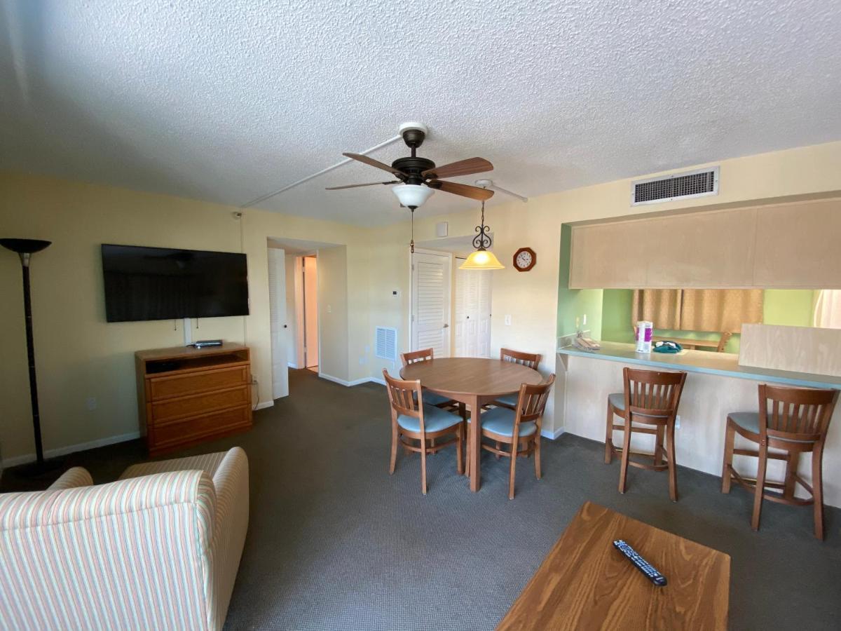 All Seasons Vacation Resort By Liberte Madeira Beach Exterior foto